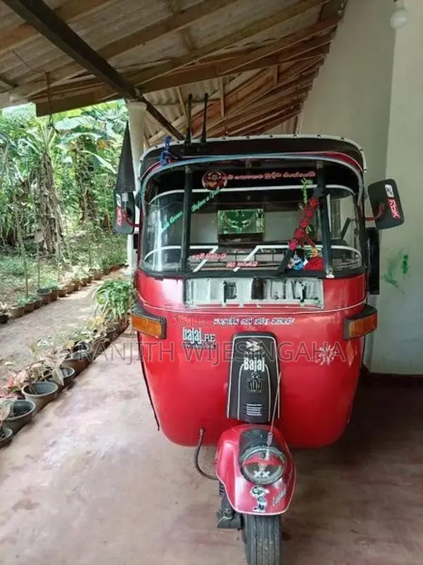 Bajaj RE Sale in Kirindiwela 2006