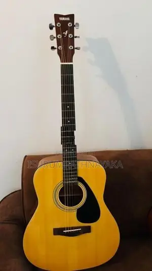 Yamaha F310 Guitar