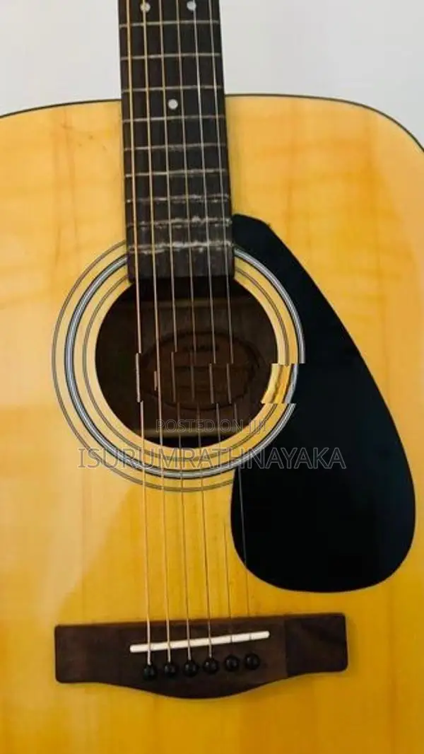 Yamaha F310 Guitar