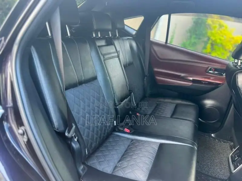 Toyota Harrier 2014