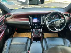Toyota Harrier 2014