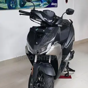 Hero XOOM 125R 2026