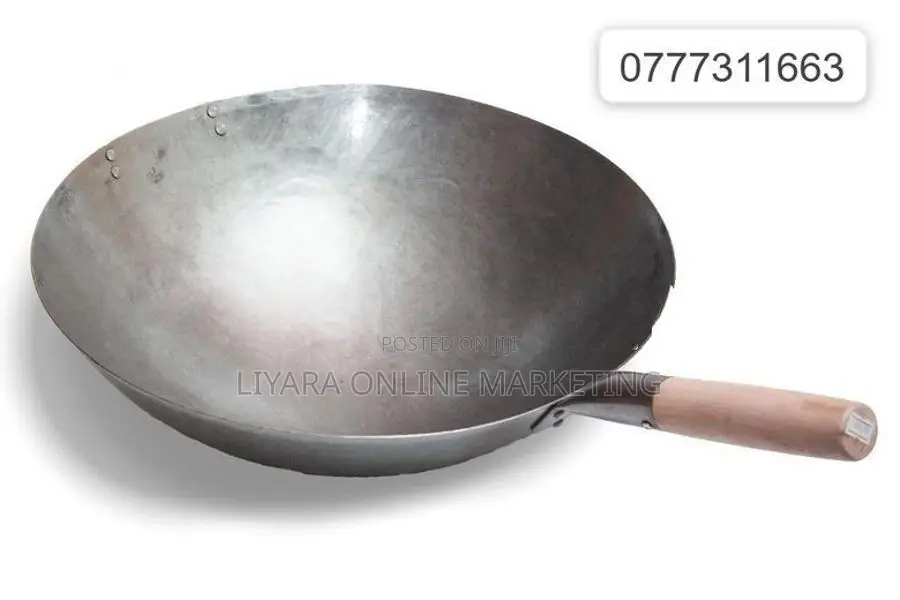 New Deep Frying Pan With Spoon (16’’)