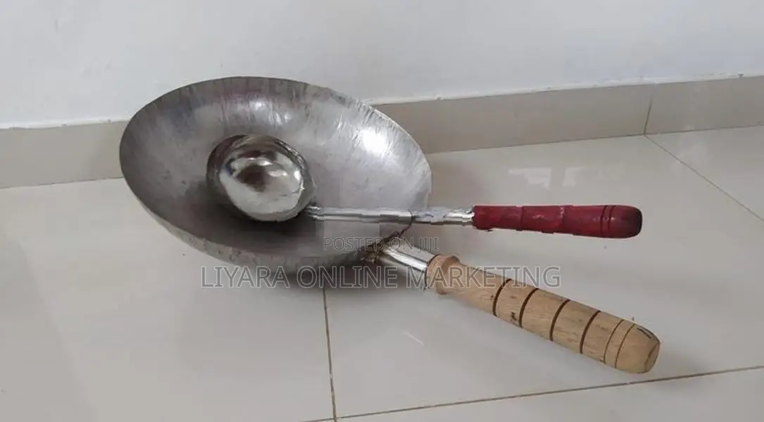 New Deep Frying Pan With Spoon (16’’)