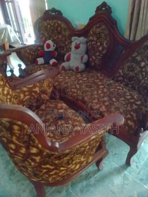 Teak Wood Sofa Sets. 5peases