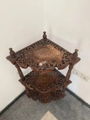 Rosewood Corner Stand