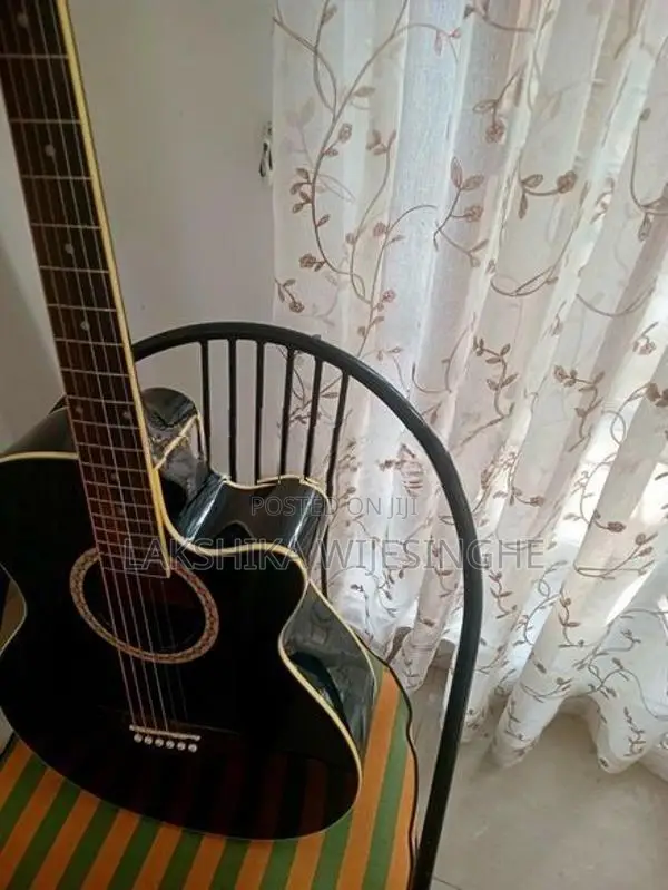 Kanok Acoustic Guitar