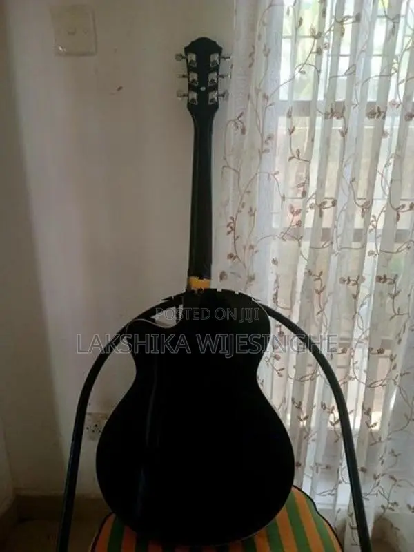 Kanok Acoustic Guitar