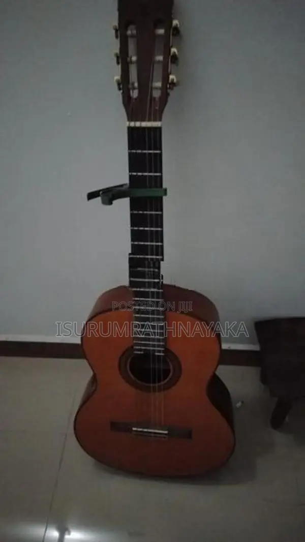 Yamaha 80 Classical Guitar