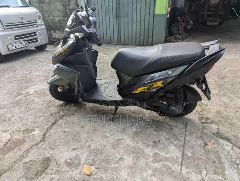 Yamaha Ray ZR 2018