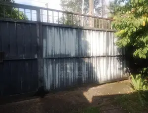 Sliding Gate