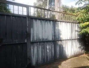 Sliding Gate