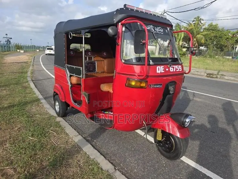 Bajaj RE 2006