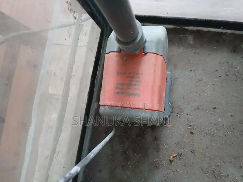 4×2 Fish Tank With 1800LH Pump