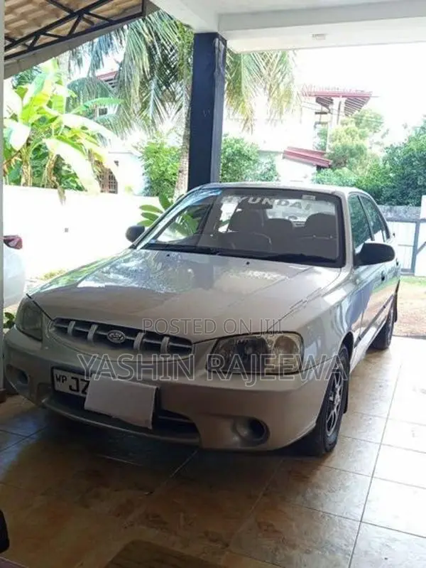 Hyundai Accent 2001