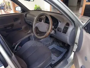 Hyundai Accent 2001
