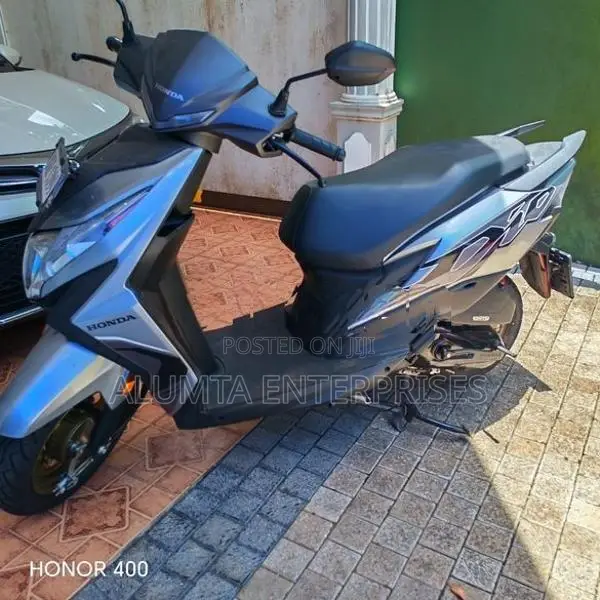 Honda Dio DLX 2025
