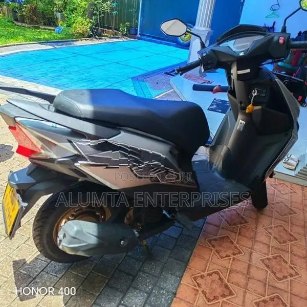 Honda Dio DLX 2025