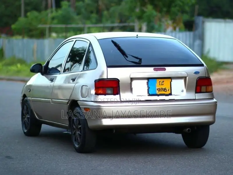 Ford Festiva GLI 1996