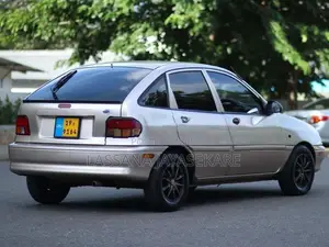 Ford Festiva GLI 1996