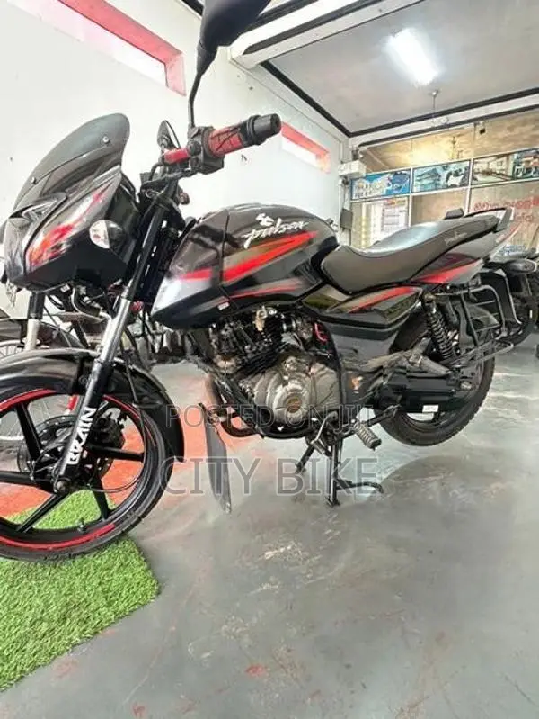 Bajaj Pulsar 150 2017