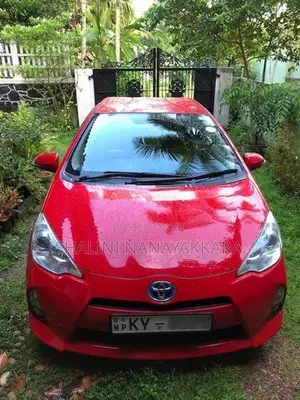 Toyota Aqua 2013