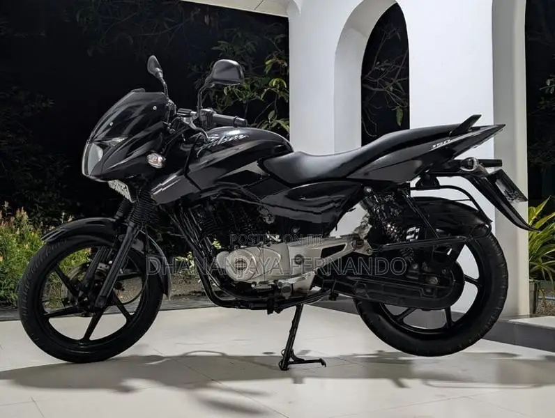 Bajaj Pulsar 150 2016