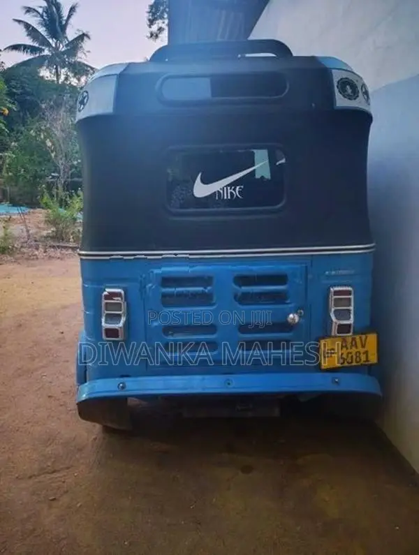 Bajaj RE 2014