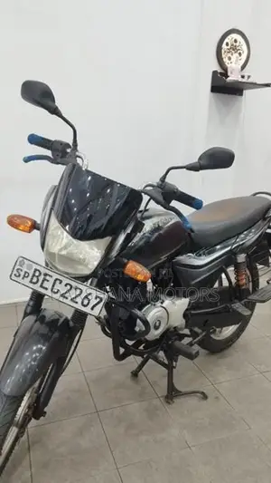 Bajaj Platina 100 2016