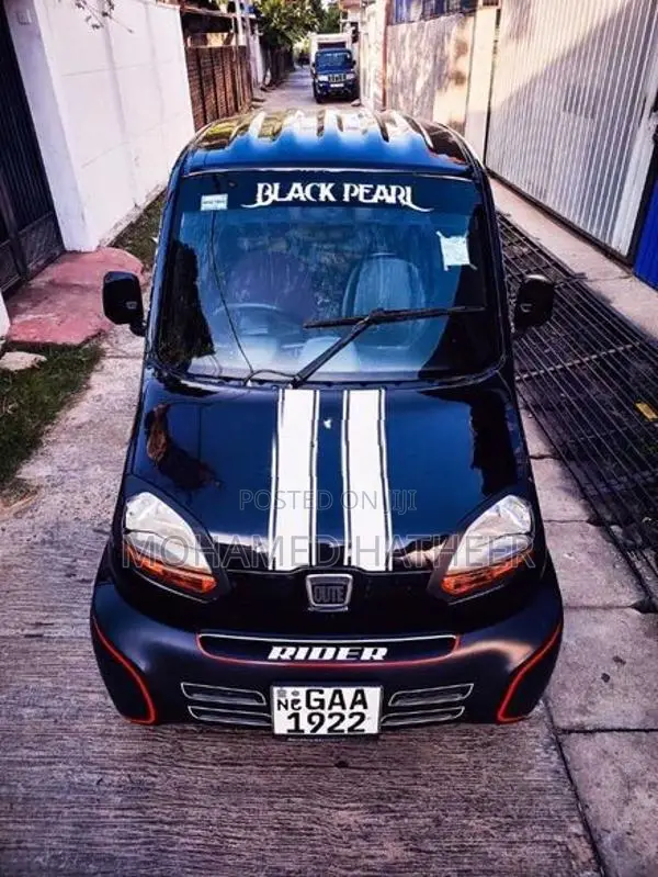 Bajaj Qute 2019