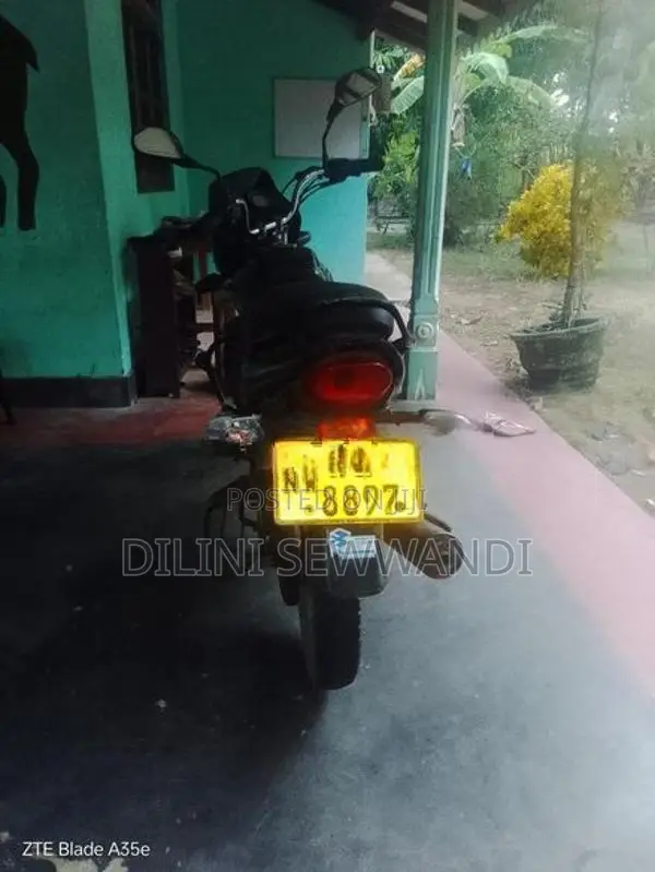 Bajaj Platina 2013