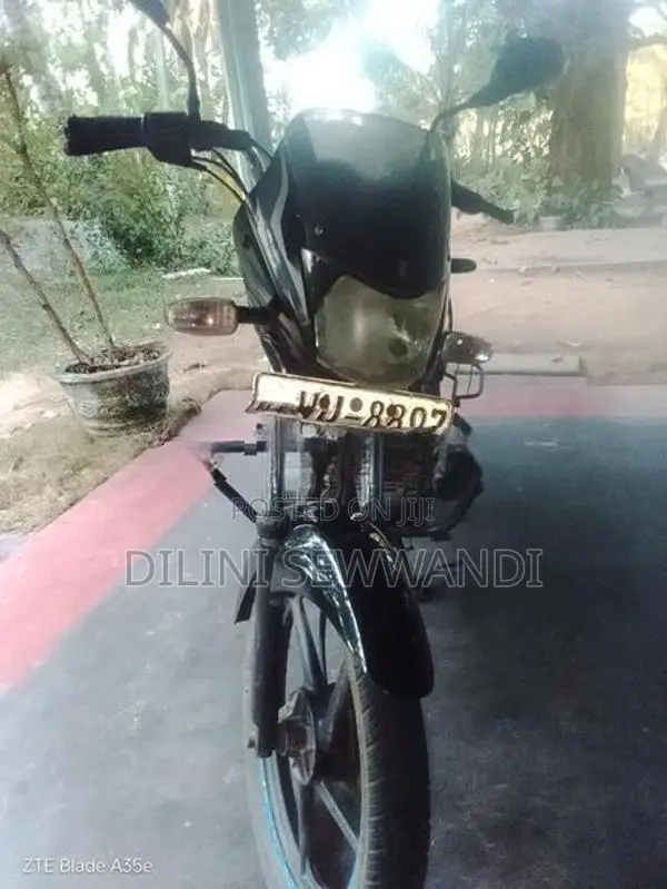 Bajaj Platina 2013