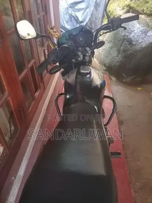 Bajaj CT100 ES 2024