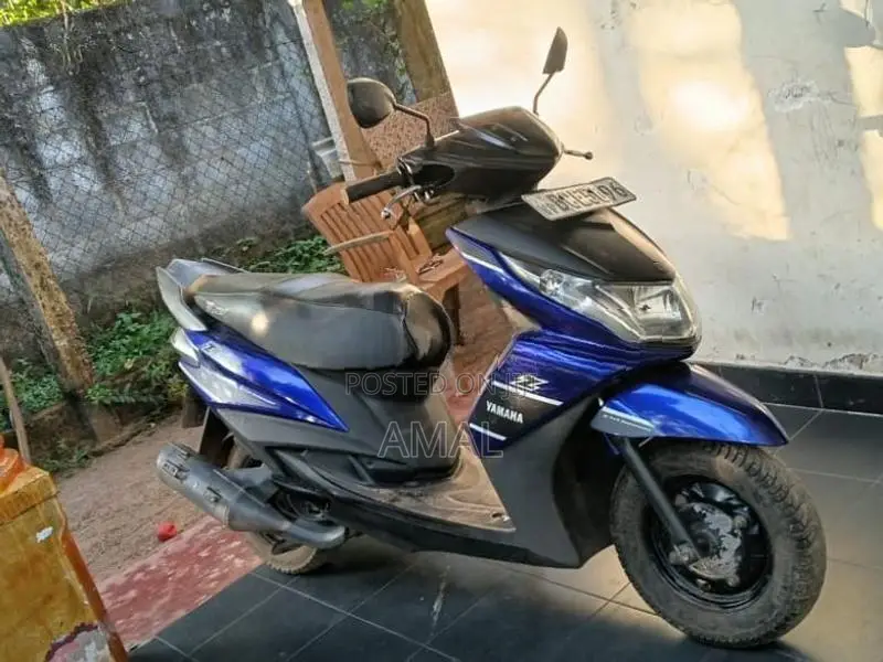 Yamaha Ray 2015