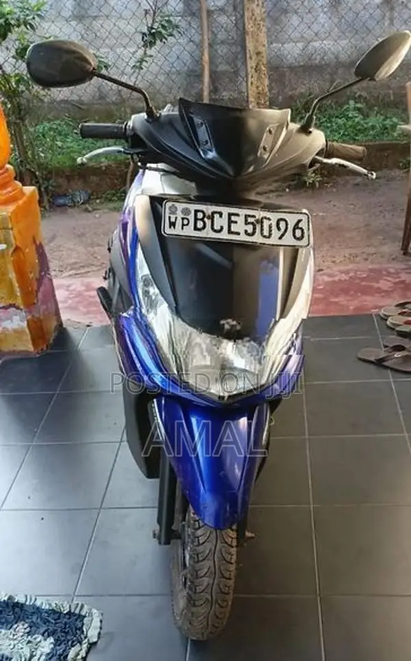 Yamaha Ray 2015