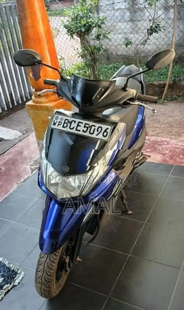 Yamaha Ray 2015