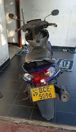 Yamaha Ray 2015