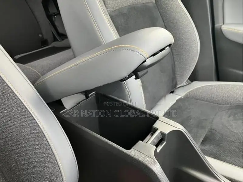 Honda Fit RS e:HEV 2026