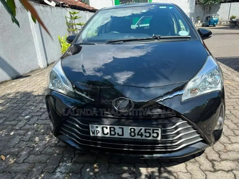 Toyota Vitz 2017