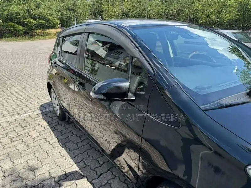Toyota Vitz 2017