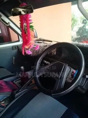 Nissan Vanette 1990