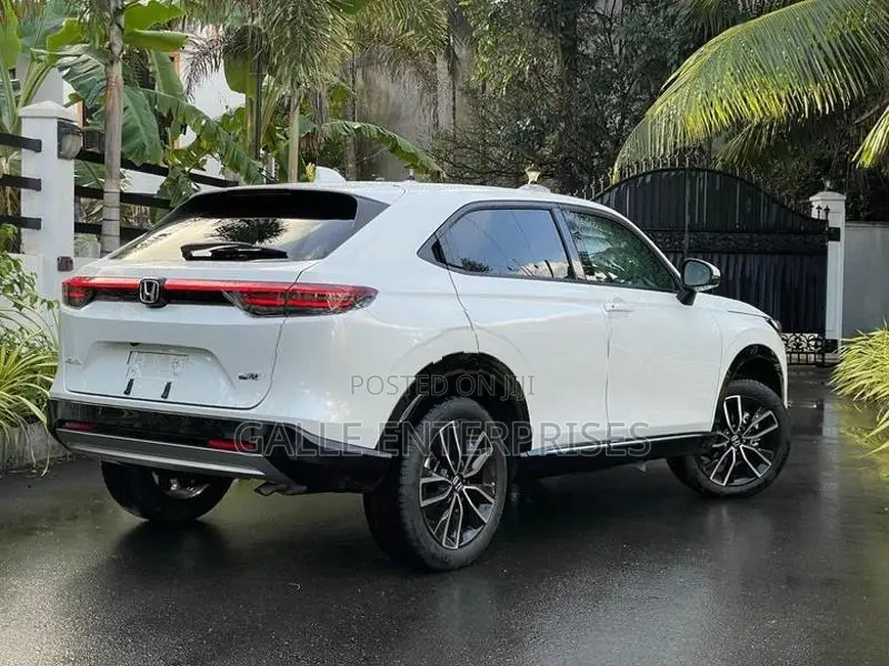 Honda Vezel Z Premium 10 Spkr 2026