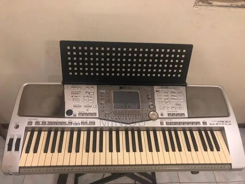 Yamaha PSR 2100 Keyboard