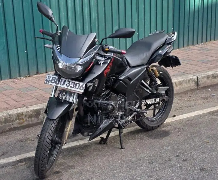 TVS Apache RTR 180 2015