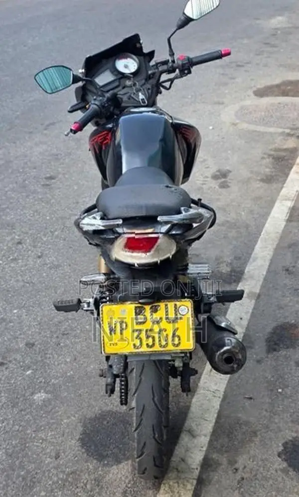 TVS Apache RTR 180 2015