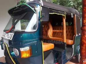 Bajaj RE 2013
