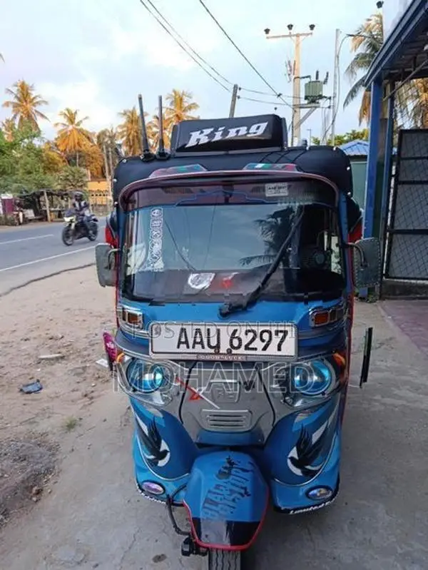 Bajaj RE Three Wheeler 2014