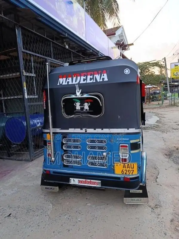 Bajaj RE Three Wheeler 2014