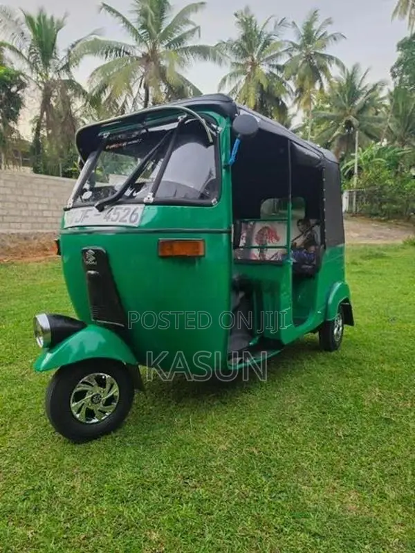 Bajaj RE 2004