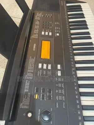 Yamaha PSR E343 Keyboard